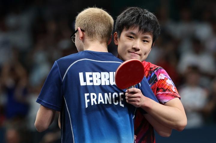 法国队完胜英格兰队,张本智和点燃赛场的简单介绍 法国队完胜英格兰队,张本智和点燃赛场的简单介绍