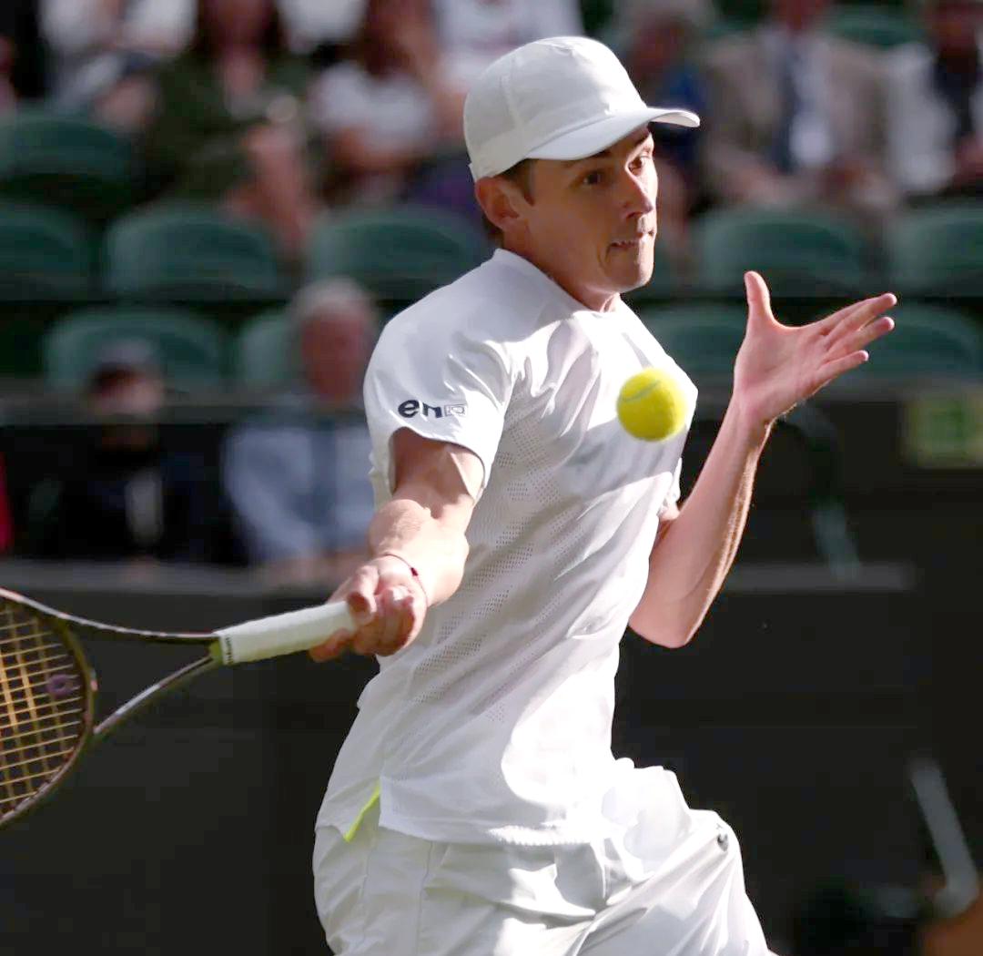 美网力克温网，西西帕斯关键制胜