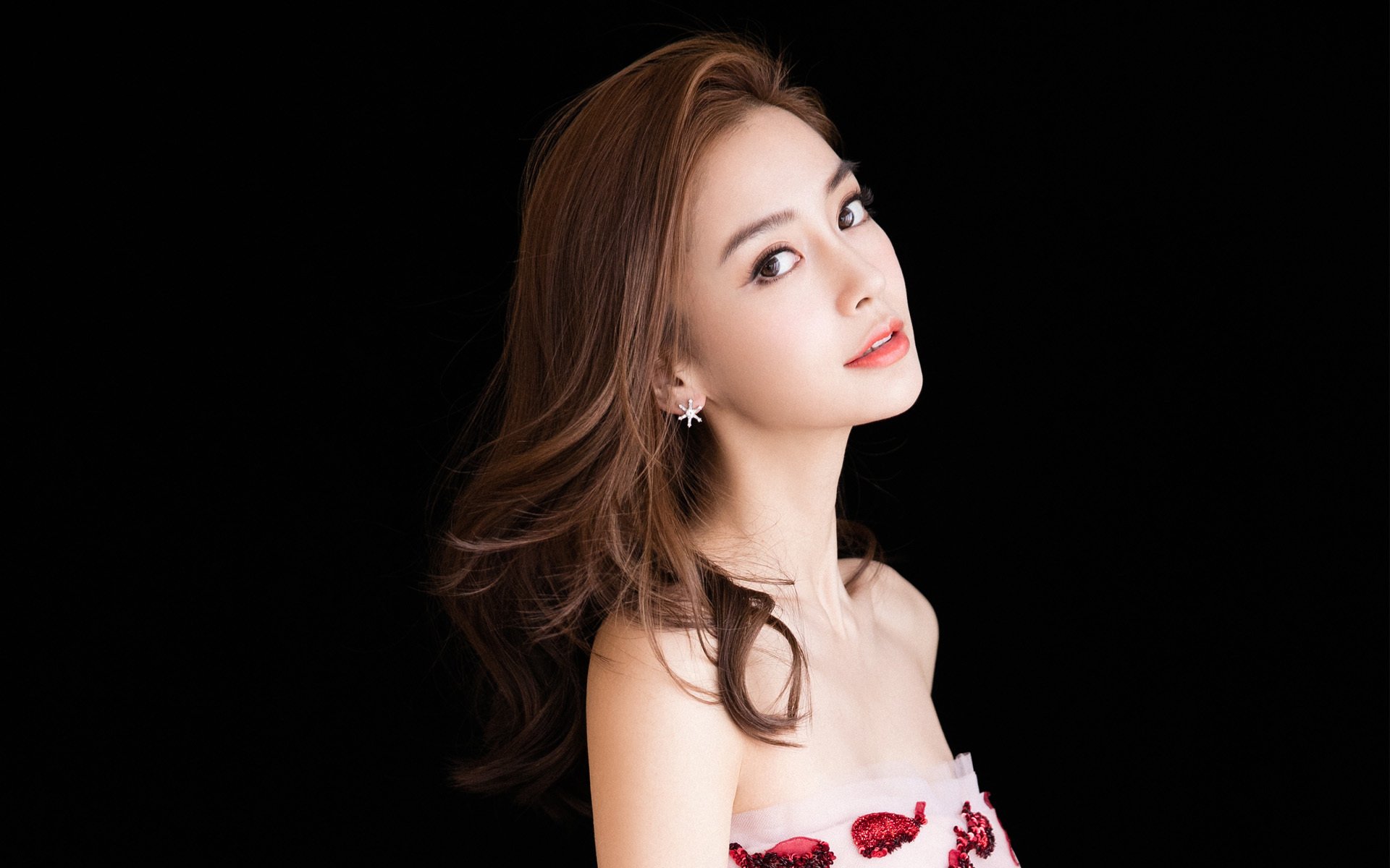 奥利维耶一箭穿心,委内瑞拉爆冷险胜莱比锡红牛,当国家荣耀在俱乐部城堡前闪光