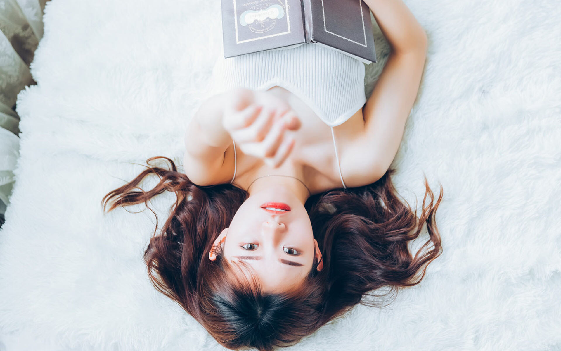 嘘声里开出的花，1米83的范弗利特如何封住了整座球馆的嘴